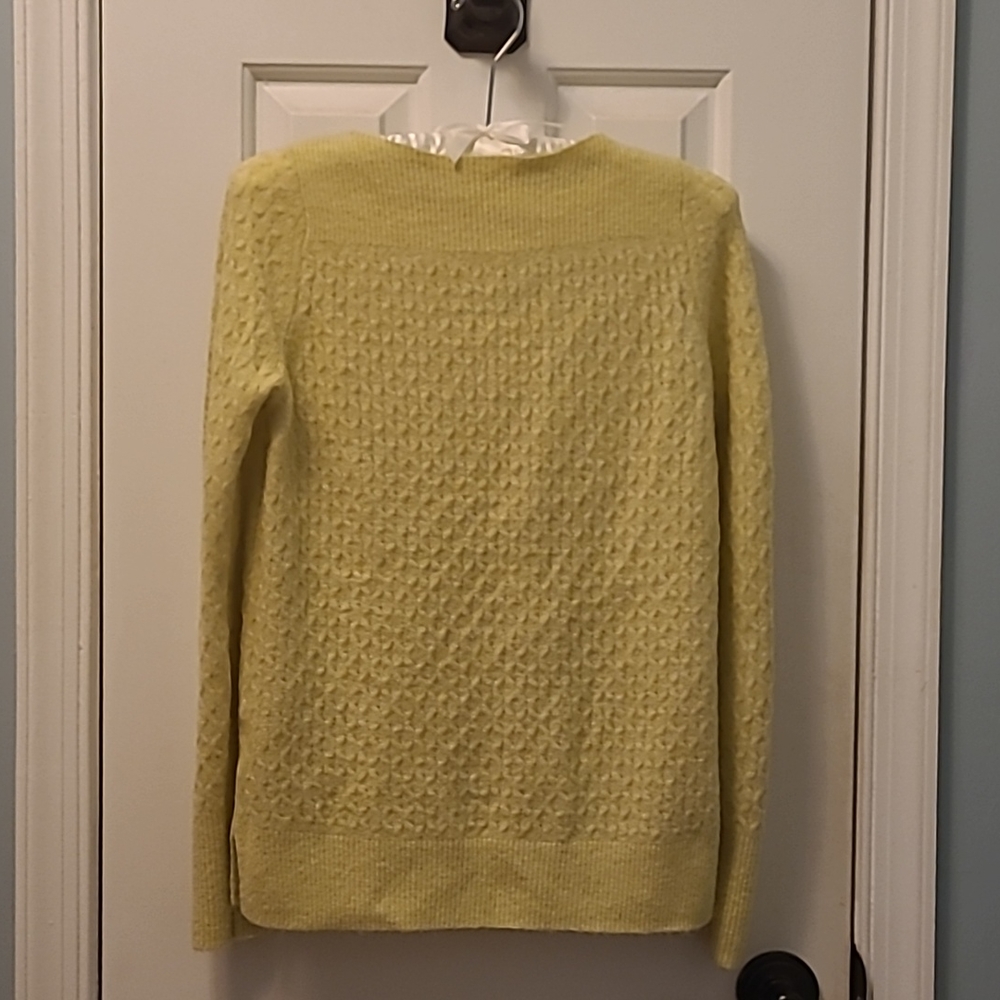 Light yellow/green boat neck sweater